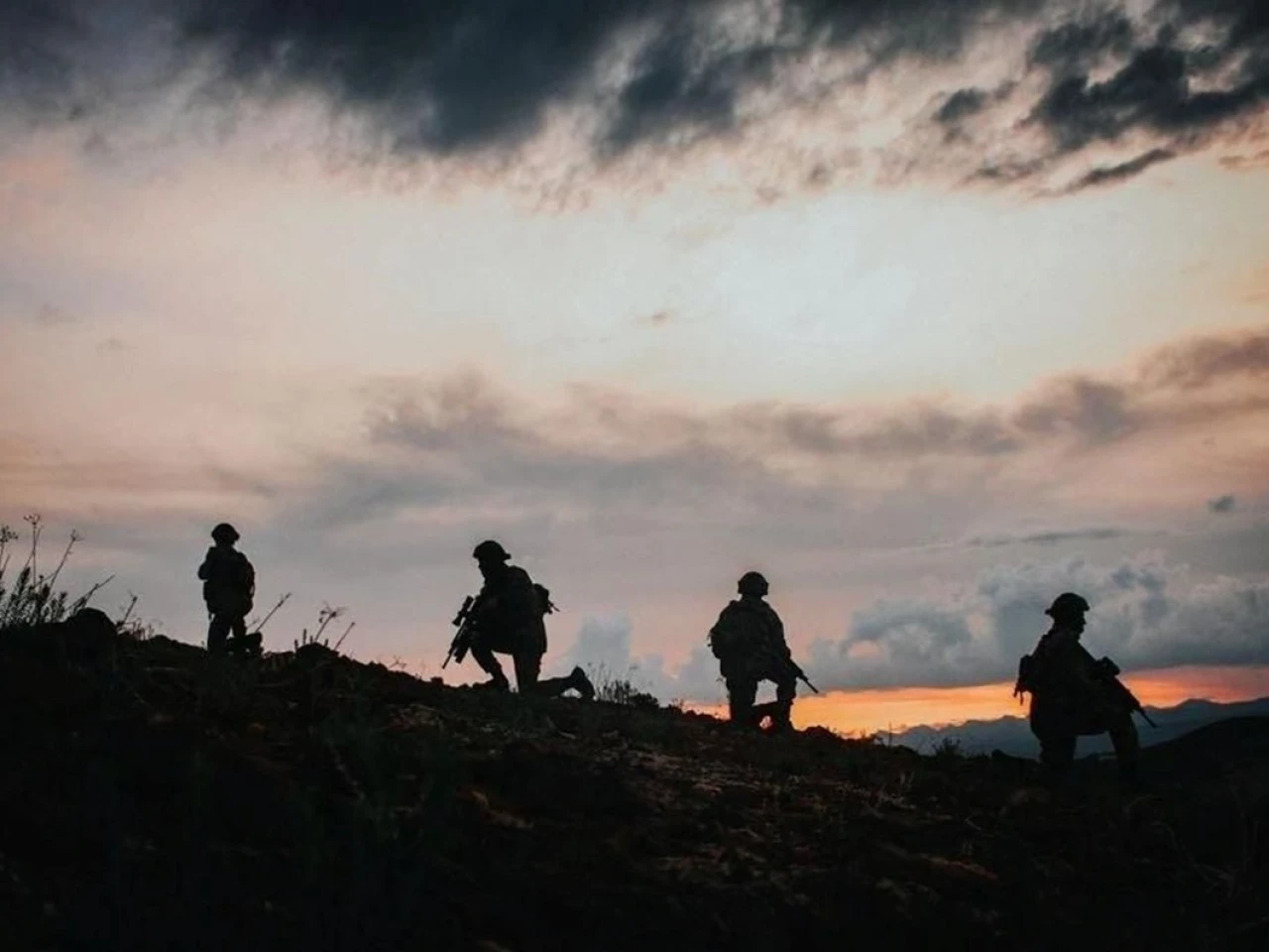 Suriye ve Irak sınırında 13 PKK'lı terörist öldürüldü