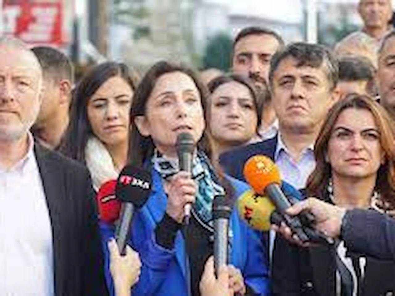 DEM Parti'den kayyumlara karşı dava