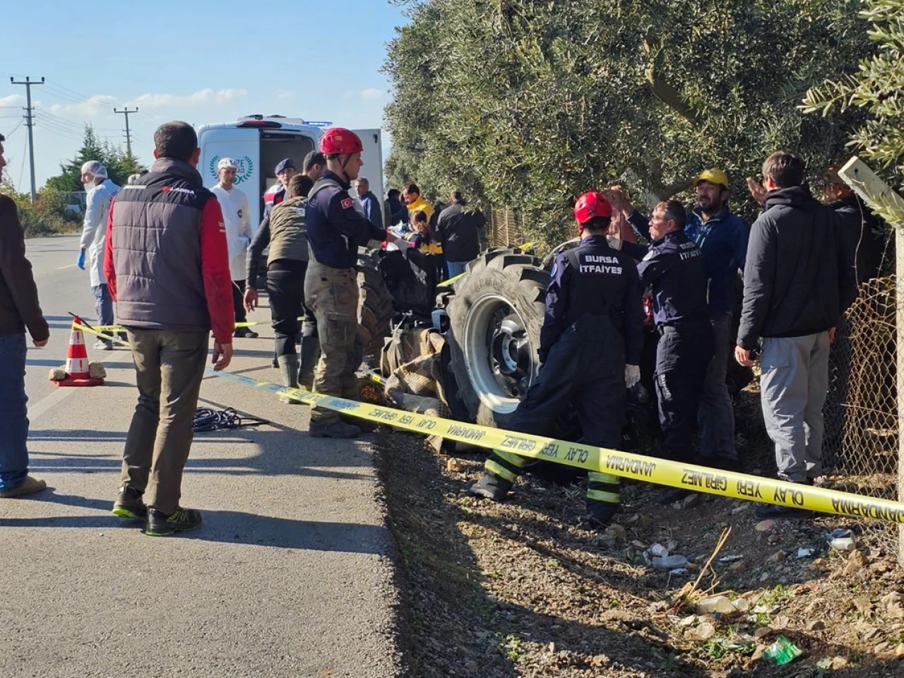 Traktörün Altında Sıkışarak Hayatını Kaybetti!