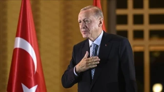 Cumhurbaşkanı Erdoğan, Azerbaycan'ın 'Devlet Bayrak Günü' kutlamalarına katıldı ve destek mesajları iletti.