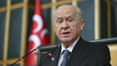 Devlet Bahçeli, 10 Kasım'da yaptığı açıklamada vurguladı: "O, Türkiye Cumhuriyeti'nin temel ilkesi ve kurucu saygınlığıdır"